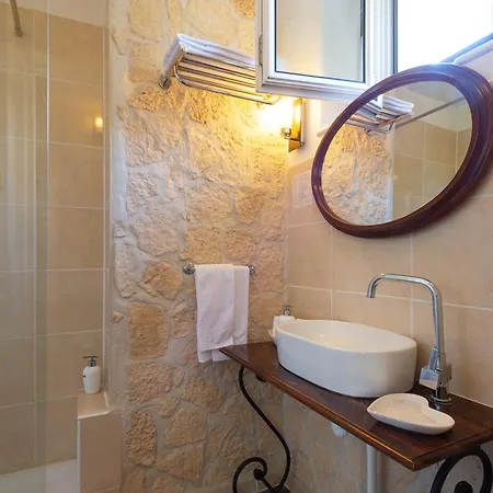 Boutique Saint-louis Hotel 3*