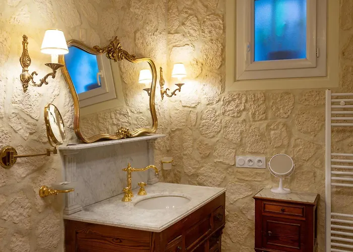 Hotel Boutique Saint-louis 3*